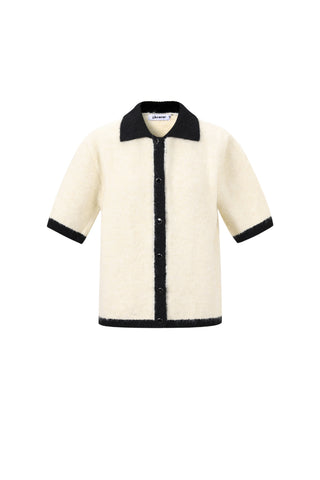 Gebreid vest met korte mouw en gekleurde bies in off-white/zwart