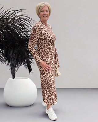 panterprint jurk met knoopdetail