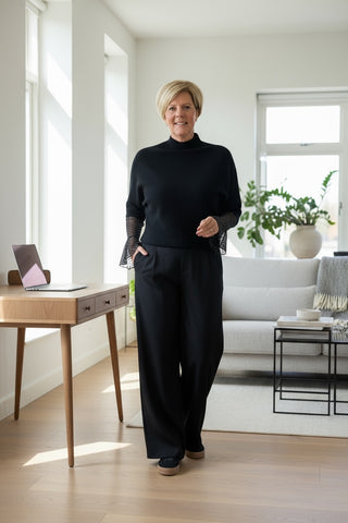 Pantalon met wijde pijpen en plooien in zwart