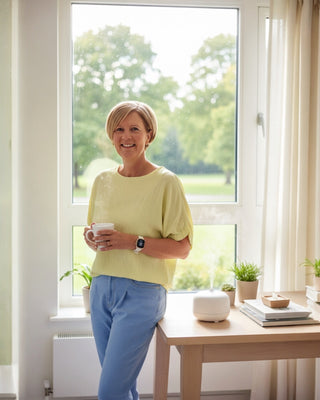 Top met korte elastische mouw in geel