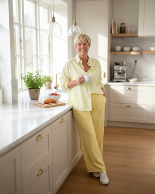 Pantalon jogging met steekzakken in geel